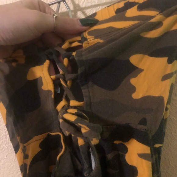 strapless camouflage biker short romper - Picture 4 of 4